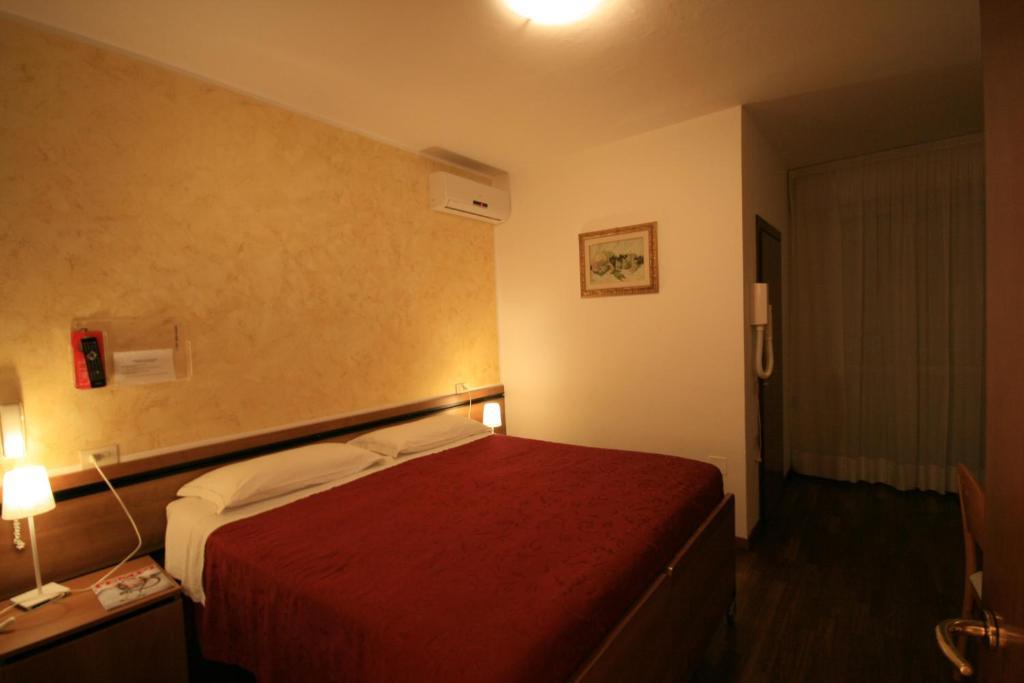 Albergo Centopini Gemmano Δωμάτιο φωτογραφία