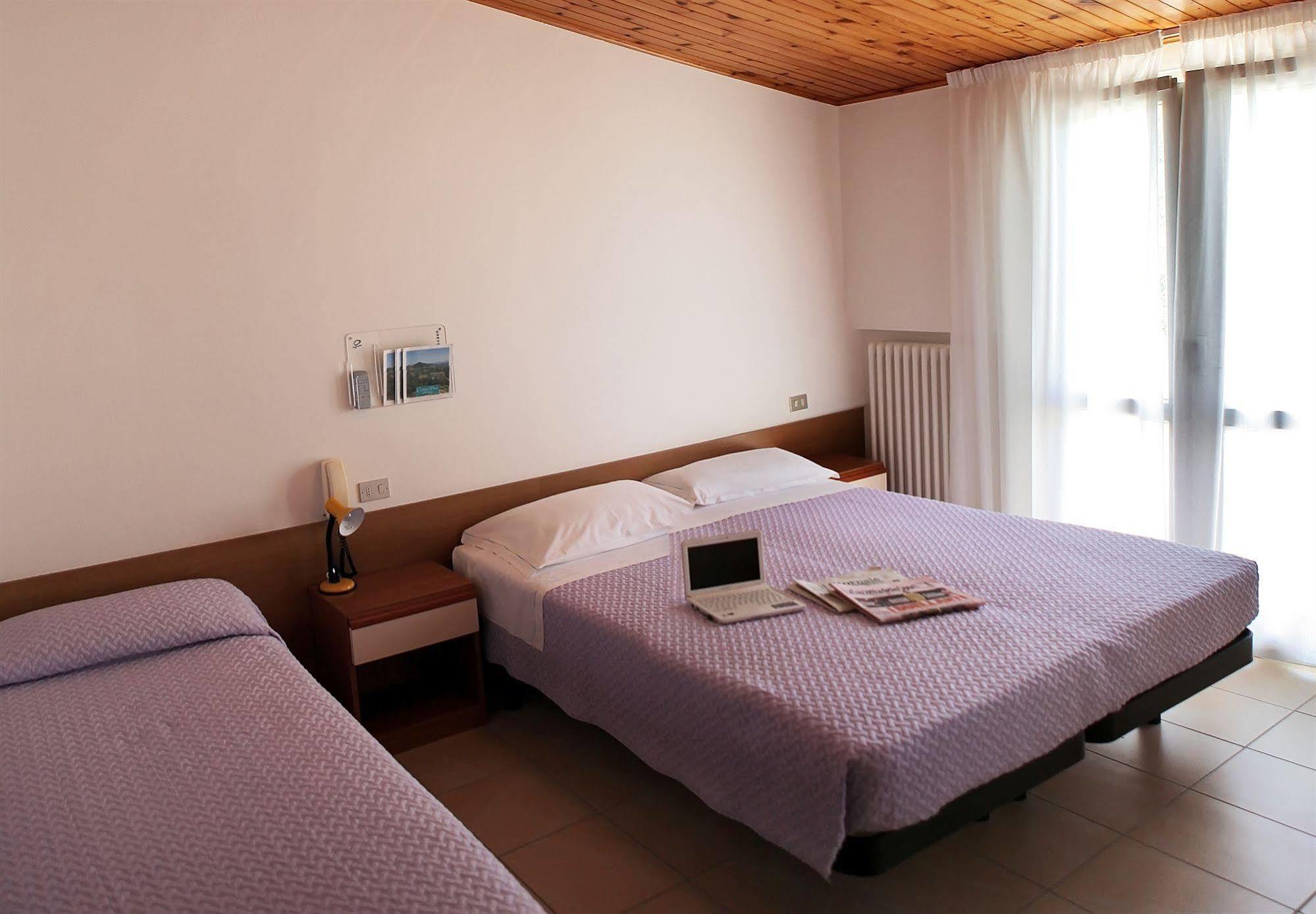 Albergo Centopini Gemmano Εξωτερικό φωτογραφία