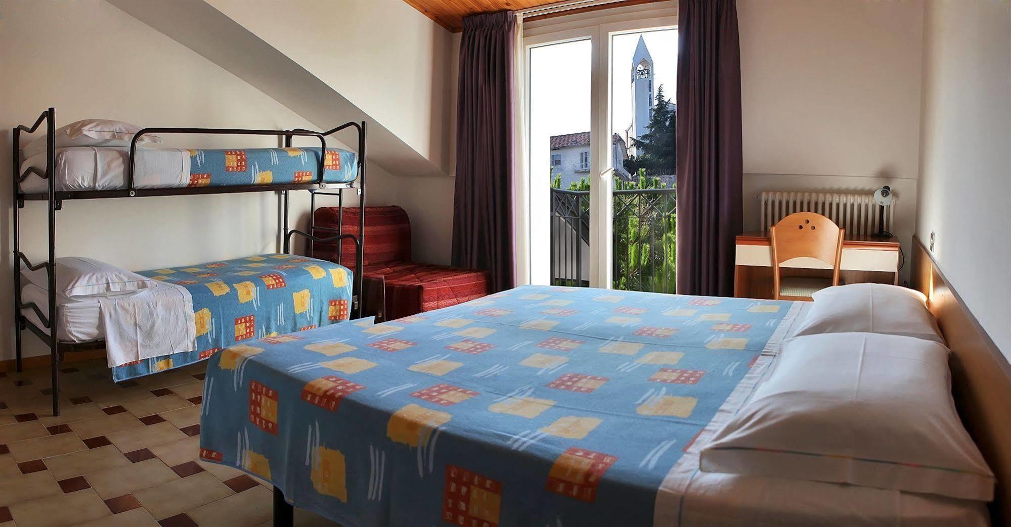 Albergo Centopini Gemmano Εξωτερικό φωτογραφία
